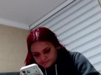 anne_julienne webcam model stream image