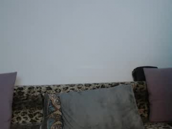 dalyana22 webcam model stream image