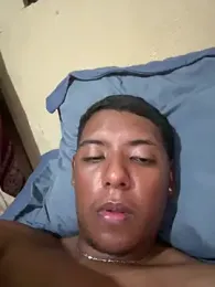 Nuneszs17 webcam model stream image