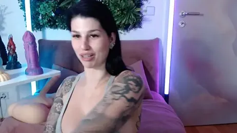 KiraKane1 webcam model stream image