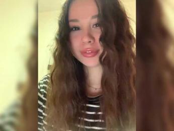 Lexxxie webcam bongacams model stream image