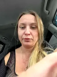 RuslanaXX webcam stripchat model stream image