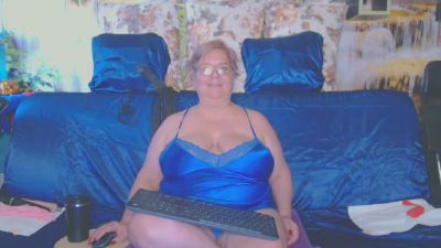 QueenPammy webcam model stream image