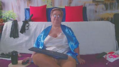 QueenPammy webcam model stream image