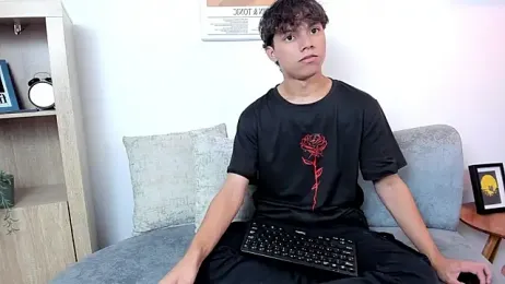 Honeymoon_sariel webcam model stream image