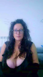 Deandra webcam model stream image