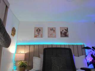 Victoria Romano webcam model stream image