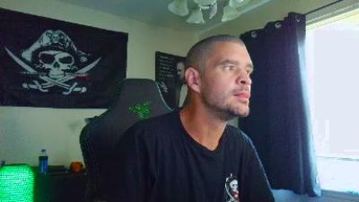 Rustynuts23 webcam model stream image