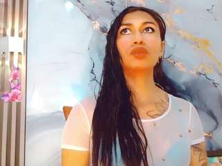 khiara-moretti webcam model stream image