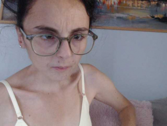 cleophee webcam model stream image