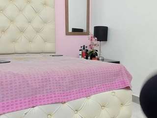 leylaroberth webcam camsoda model stream image