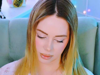 -ANN webcam bongacams model stream image