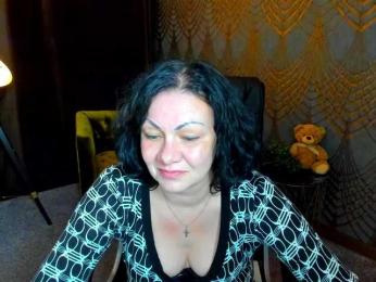 IrissMoon webcam model stream image
