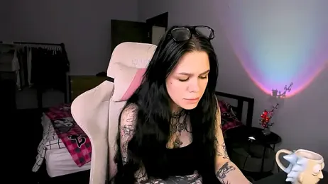 Gothic_EMA webcam model stream image