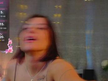 Elle-Brooke1 webcam model stream image