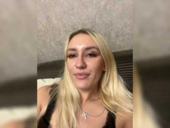 44enji webcam bongacams model stream image