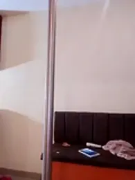 transreyna webcam model stream image