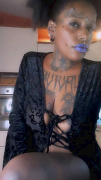 BlackWitchSG webcam model stream image