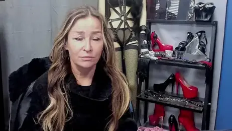 crystaLUX webcam model stream image