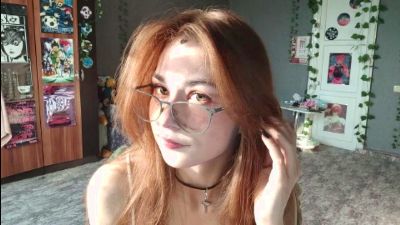 KiraAlvarran webcam model stream image