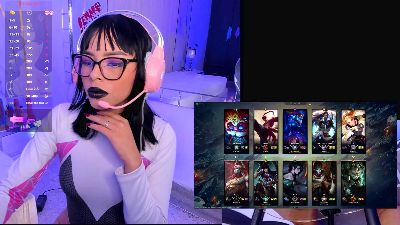 Nyveth webcam model stream image