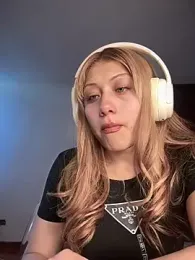 _Danna webcam model stream image