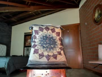 little_izzi webcam model stream image