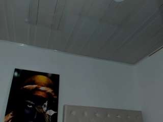 kortneyhills1 webcam model stream image