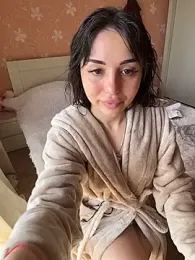 SilkyMira webcam model stream image