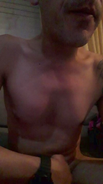 Gustav22222 webcam model stream image