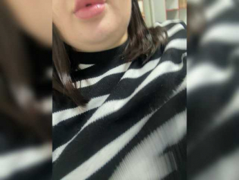 Swettypussy69 webcam bongacams model stream image