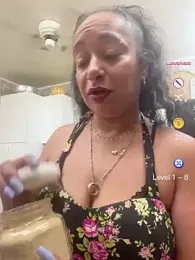 PichyPrettyPussy webcam stripchat model stream image