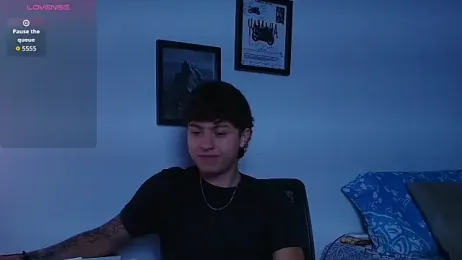 Ares_Dickson webcam model stream image