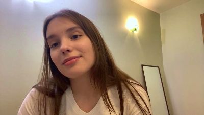 MadelinePinley webcam model stream image