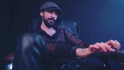 AxelColton webcam model stream image