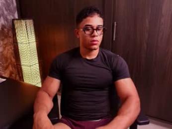 sam_rouge webcam model stream image