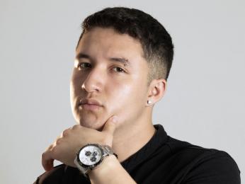 AlexanderWolf webcam model stream image
