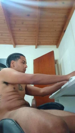 jhoss7 webcam model stream image