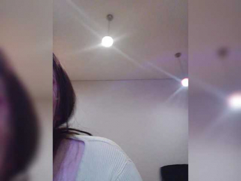 Jeaneen webcam model stream image