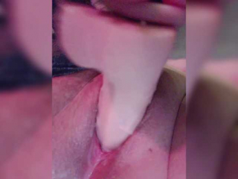 Jeaneen webcam bongacams model stream image