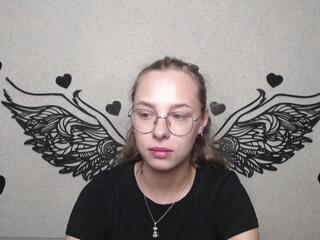 Stesha Glass webcam model stream image