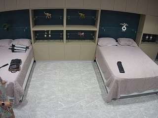 voyeurcam-casa-salsa-versus-room webcam model stream image