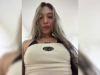 KittySweet webcam model stream image