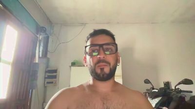 chrisvo2 webcam model stream image