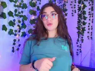 samiievans webcam model stream image