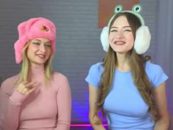 strawberryglow webcam model stream image