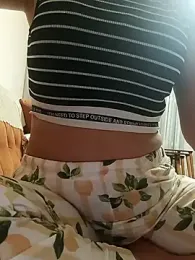 Sehrazat34 webcam model stream image