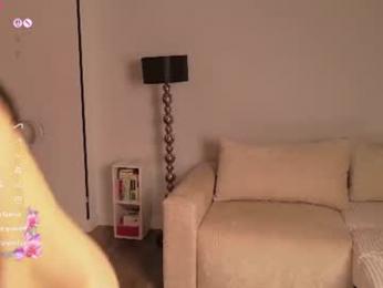 takanasan webcam model stream image