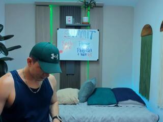 Alan & Kevin webcam model stream image