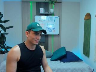 Alan & Kevin webcam model stream image